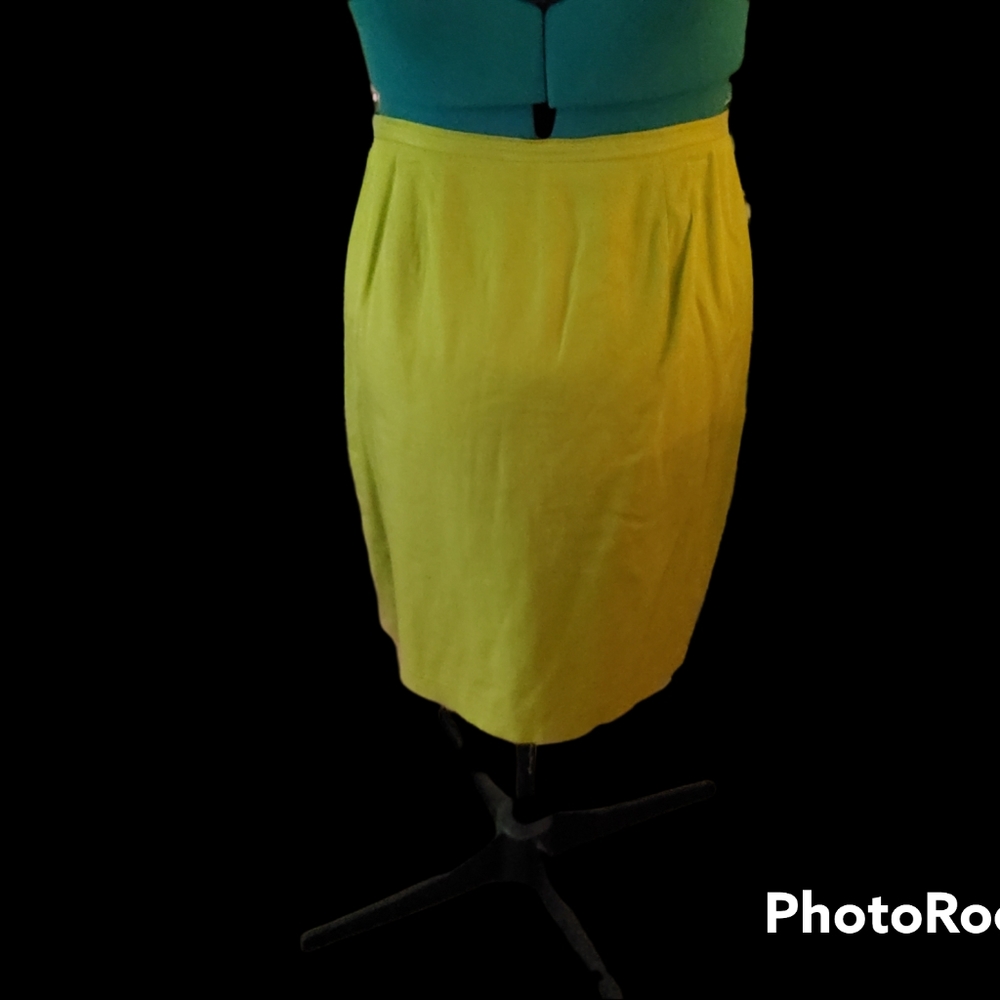 Chartreuse  Silk/Cotton Skirt Size 14 - Saks Fifth Ave.